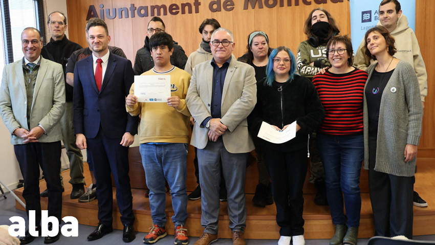 Estudiantes de Alba Formación en el Ayuntamiento de Montcada